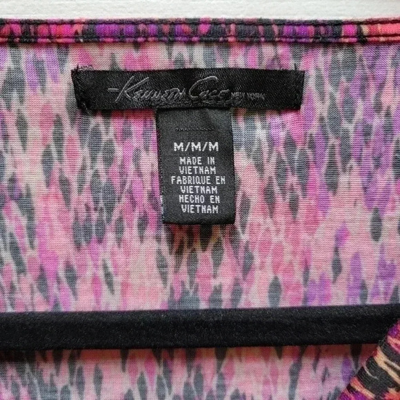 Kenneth Cole Multicolor Swoop Neck Short Sleeve Lightweight Blouse Size Med - Picture 3 of 3
